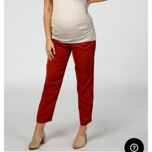 Pleated maternity pants